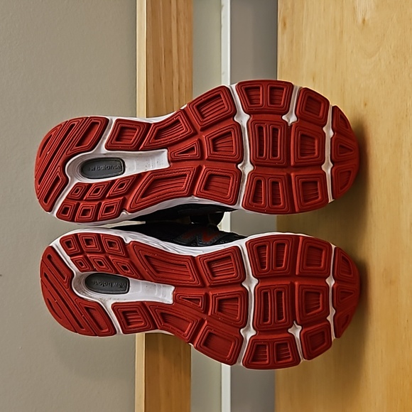 New Balance Kids 680 V5 Sneaker Grey Red Size 13.5 - Picture 5 of 7